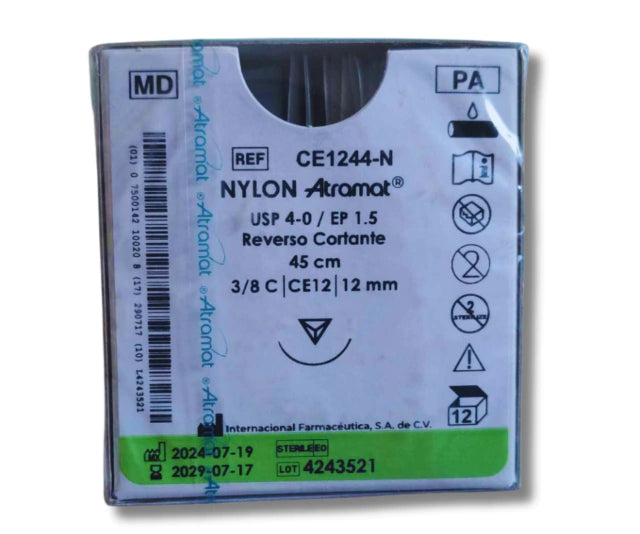 Sutura Nylon 4-0, Aguja reverso cortante 3/8 de círculo 12 mm, Hebra 45 cm, Marca Atramat, Caja con 12 piezas