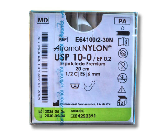 Sutura Nylon 10-0, Doble aguja 1/2 círculo espatulada premium 6 mm, Hebra 30 cm, Marca Atramat, Caja con 12 piezas